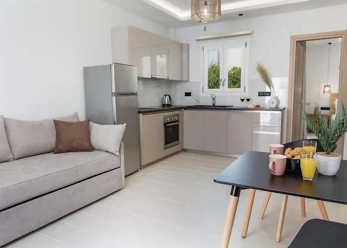 George's Daire Naxos City